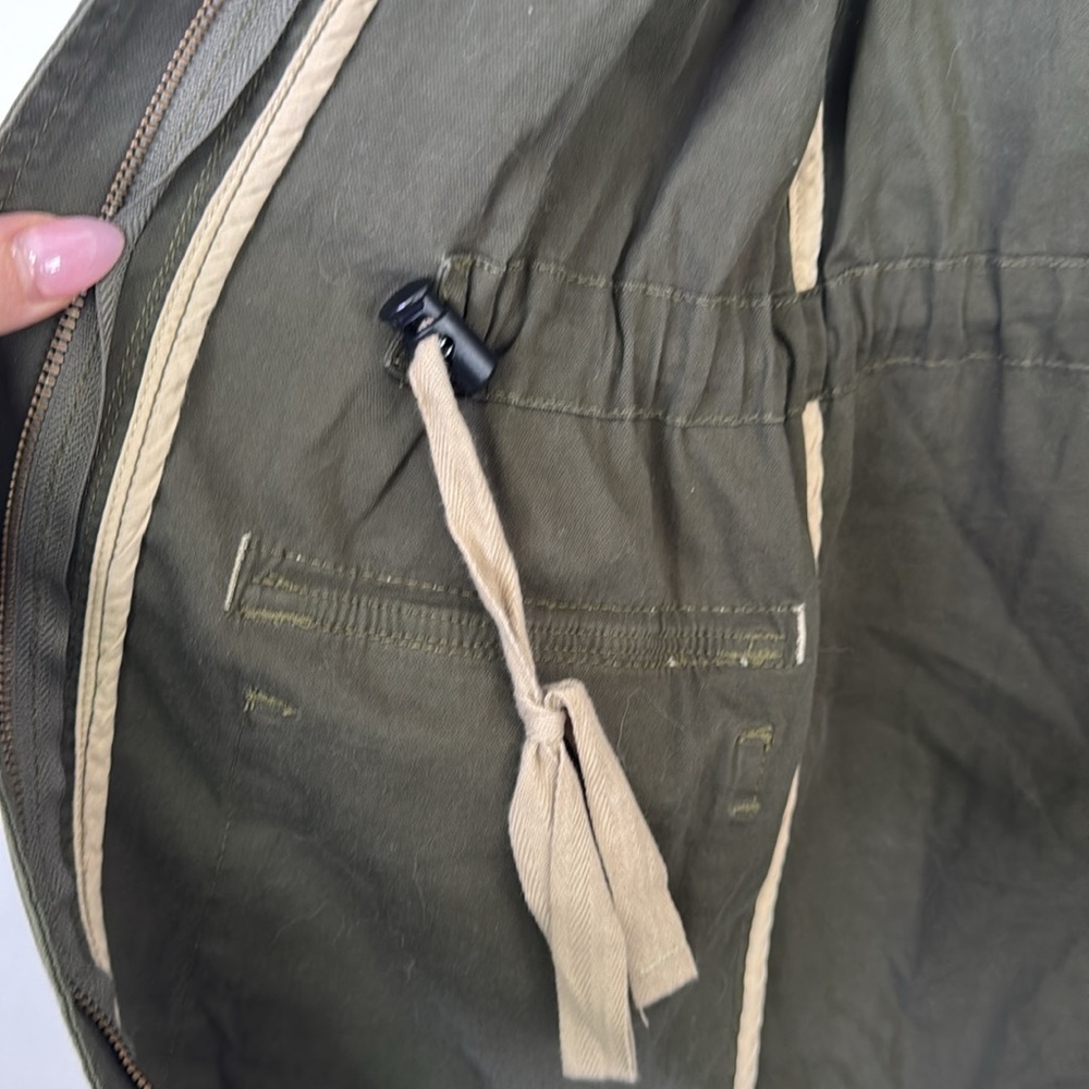 CAbi Green Utility Jacket with Hood and Fitted Silhouette - Picture 7 of 10